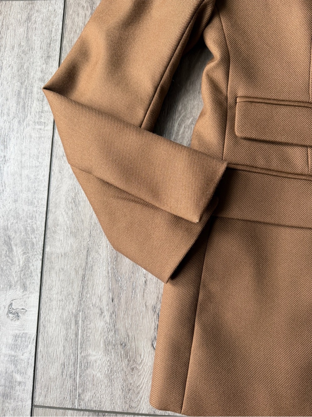 Banana Republic- Lido 100% Wool Classic Camel Blazer with Tan Lining - Picture 5 of 10